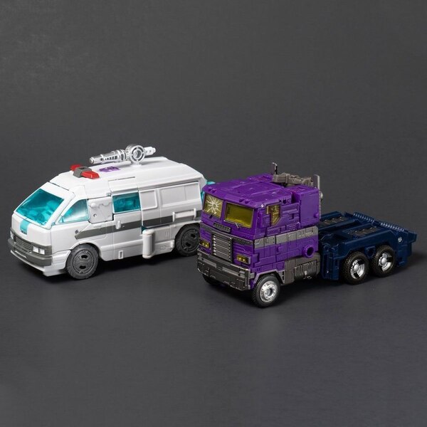 Transformers Generations Selects Shattered Glass Optimus Prime And Ratchet Two Pack  (28 of 28)